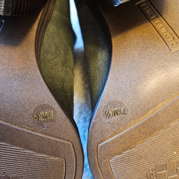 VINCE CAMUTO Gigietta Suede Bootie in Dark Green Suede 7.5 (New without Box) - Picture 7 of 12